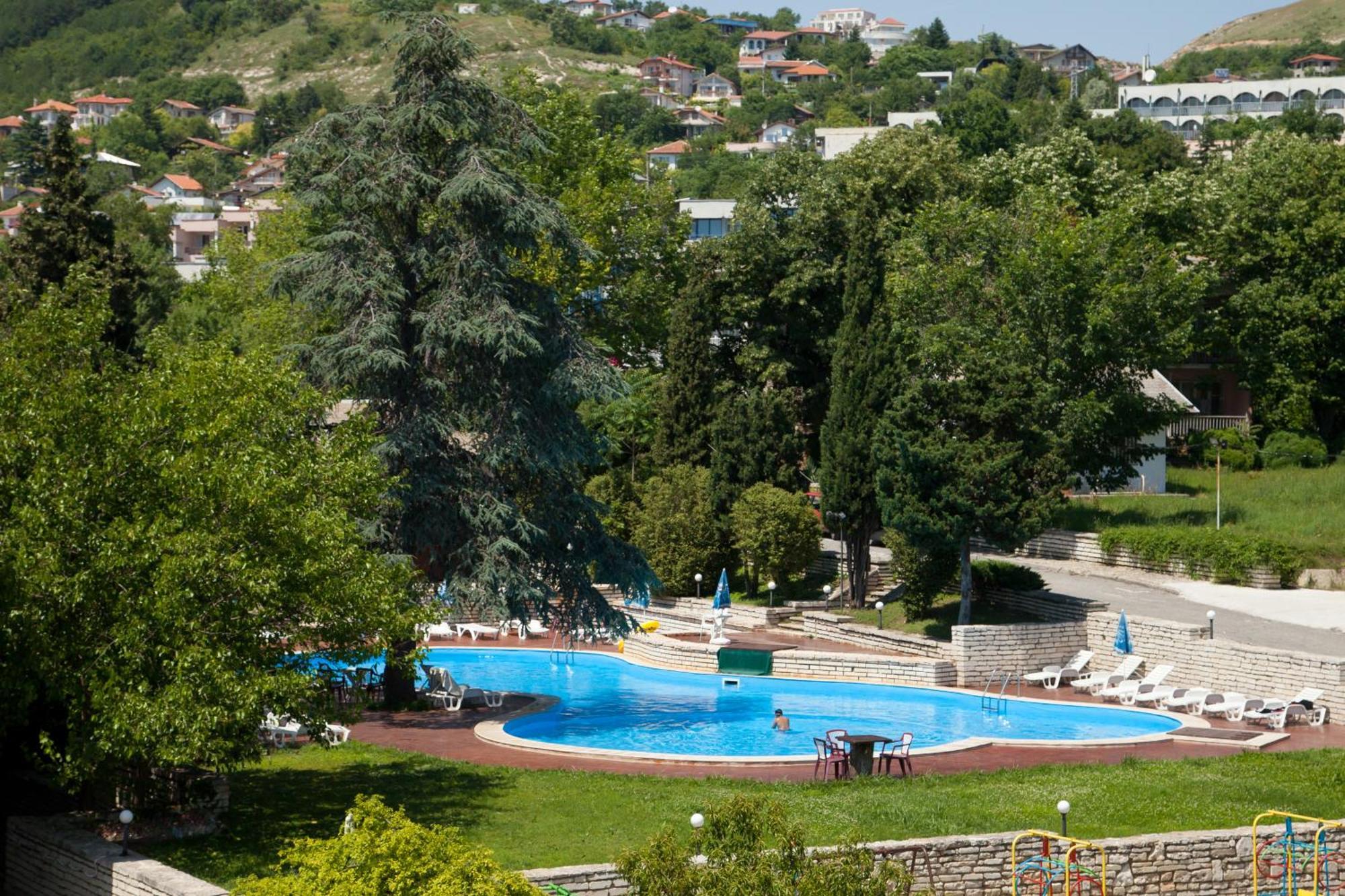 Bisser Hotel - Free Parking - Free Pool Access Balchik Eksteriør billede