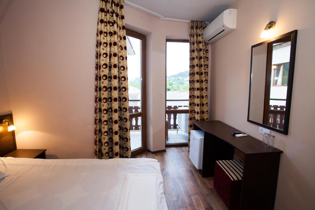 Bisser Hotel - Free Parking - Free Pool Access Balchik Værelse billede
