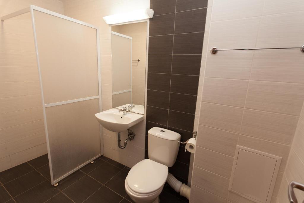 Bisser Hotel - Free Parking - Free Pool Access Balchik Værelse billede