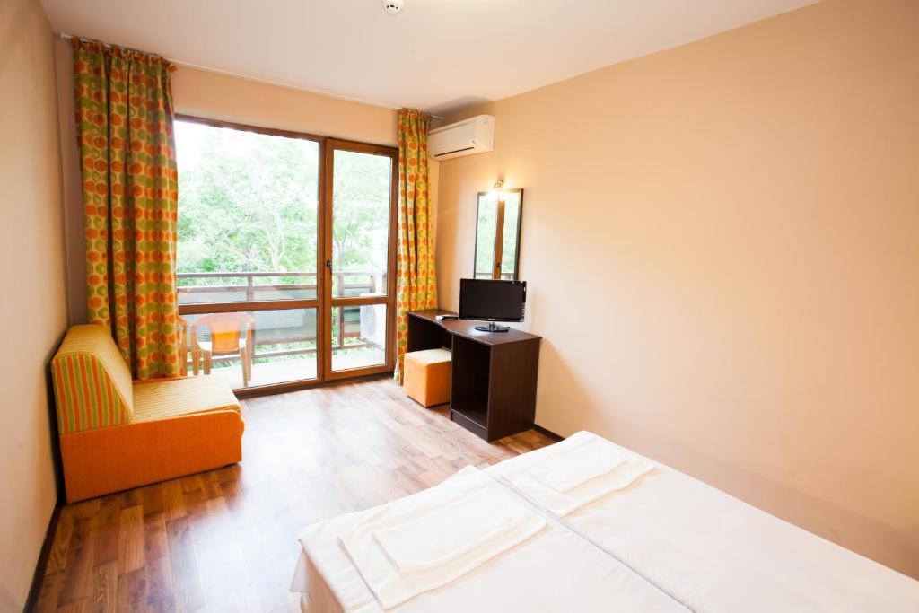 Bisser Hotel - Free Parking - Free Pool Access Balchik Værelse billede