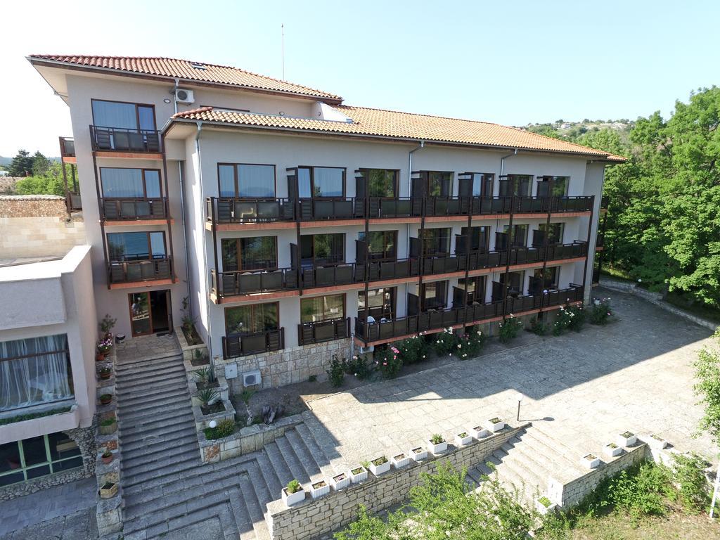 Bisser Hotel - Free Parking - Free Pool Access Balchik Eksteriør billede