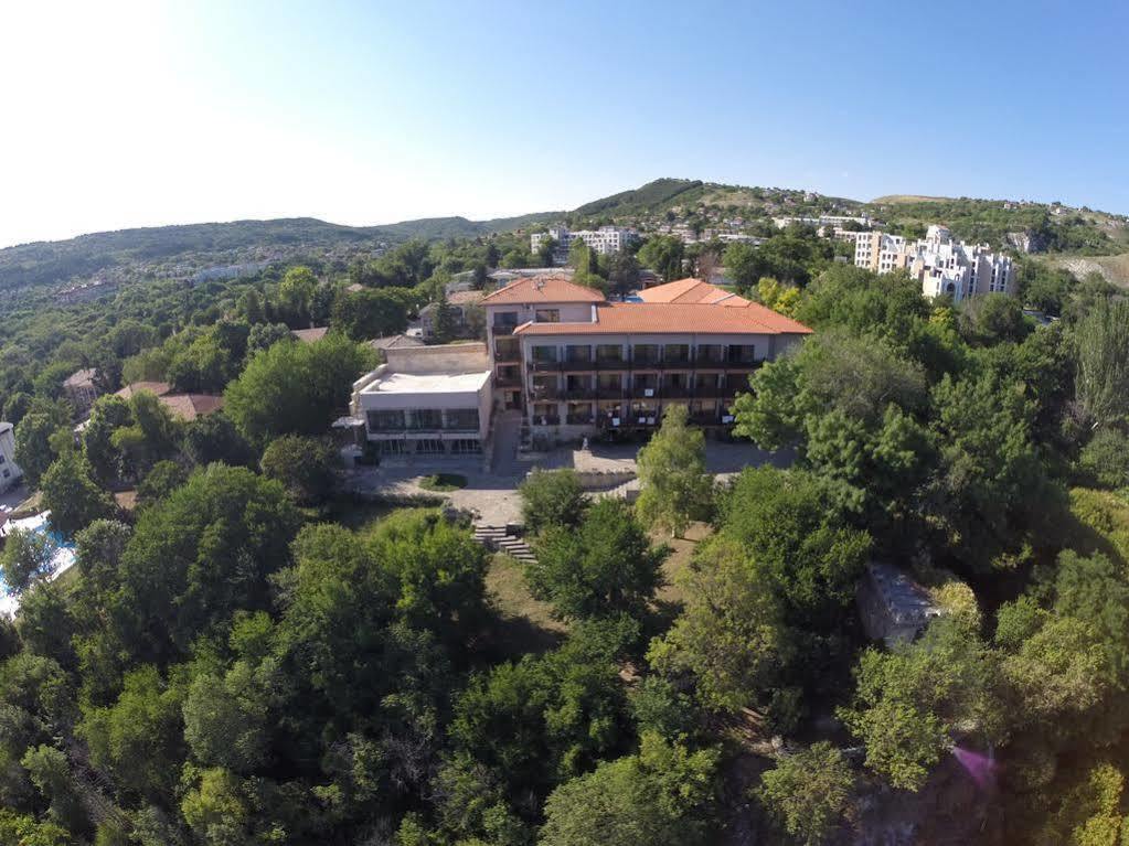 Bisser Hotel - Free Parking - Free Pool Access Balchik Eksteriør billede